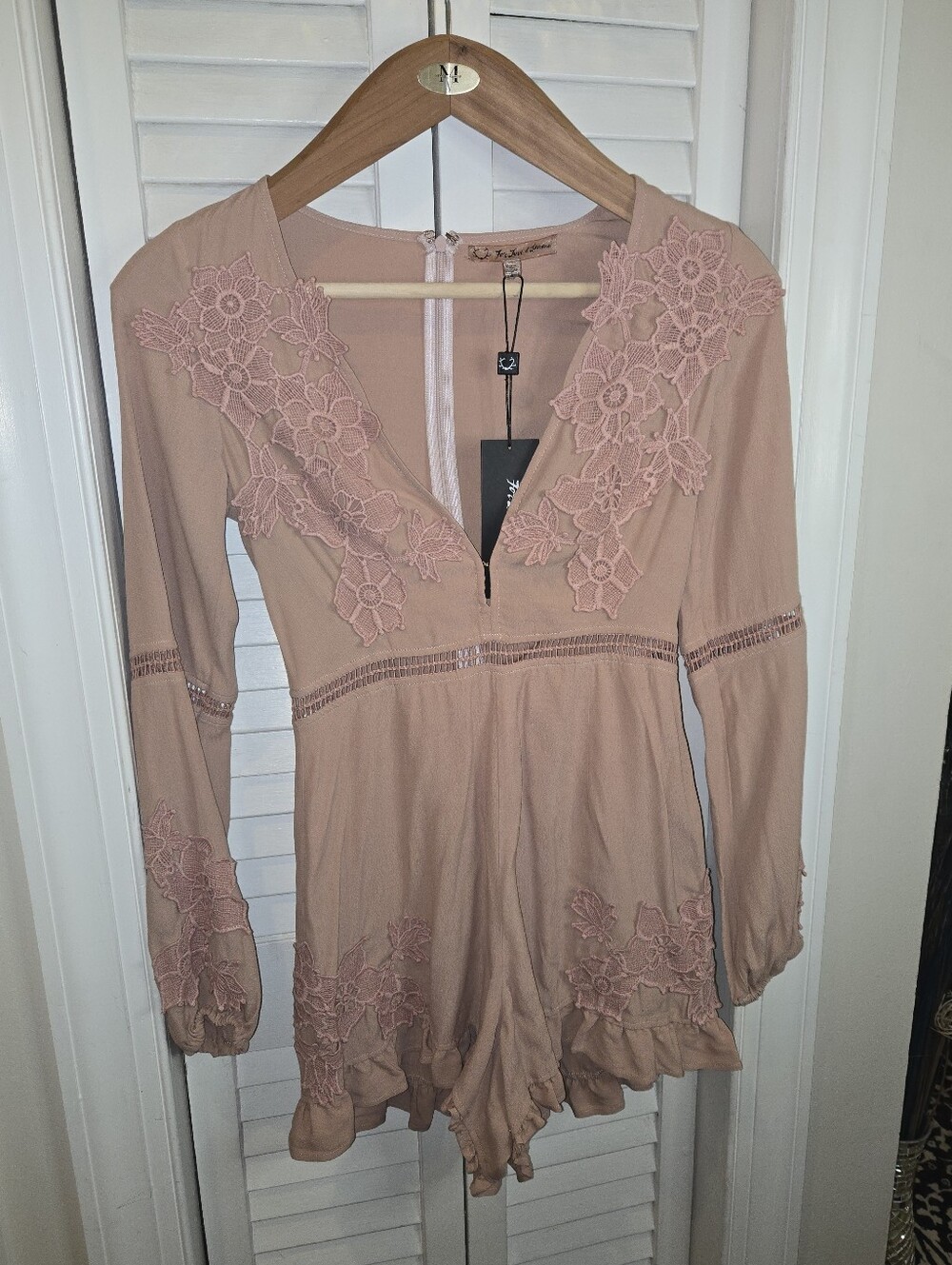 NWT For Love & Lemons Lucien Lace Romper Dusty Pink Floral Applique Size S - Picture 2 of 14